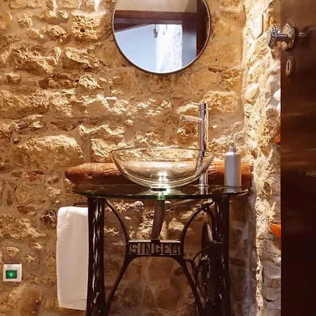 Casa Velha * Όμπιδος